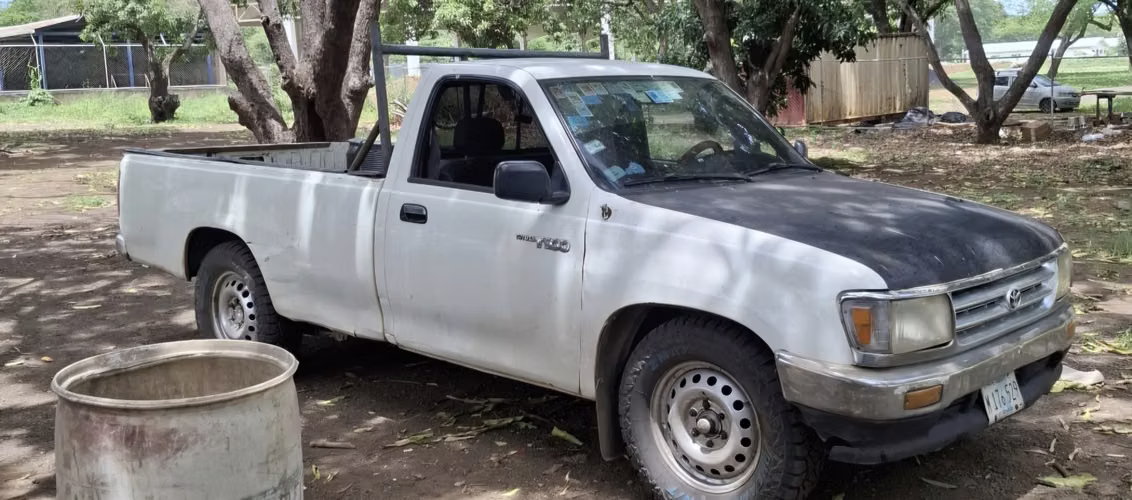 Se vende camioneta T-100 año 1996