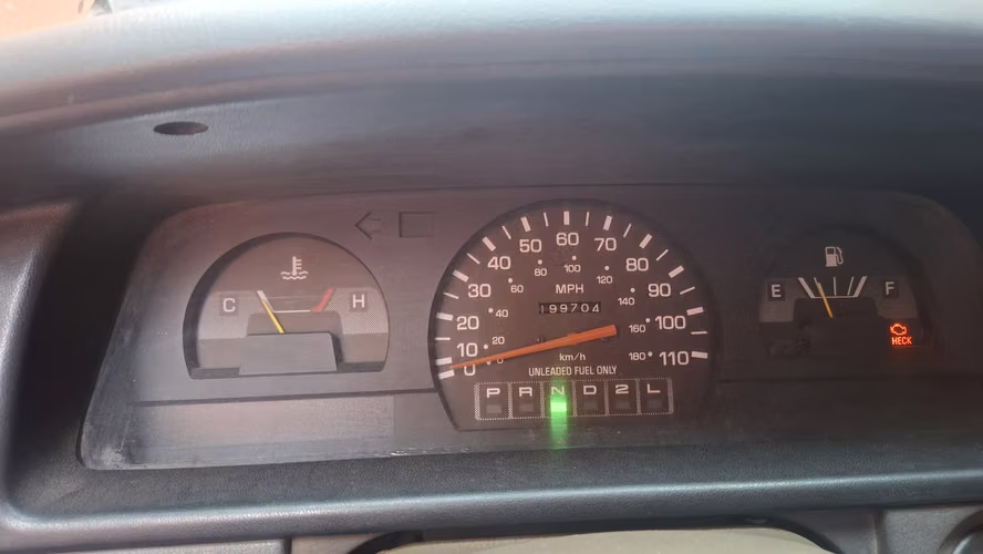 Se vende camioneta T-100 año 1996