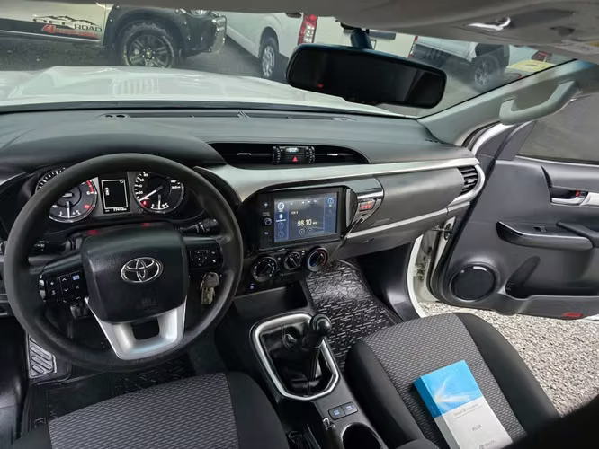 TOYOTA HILUX MEC 2021  - Imagen 3