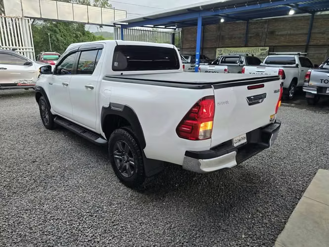 TOYOTA HILUX MEC 2021  - Imagen 6