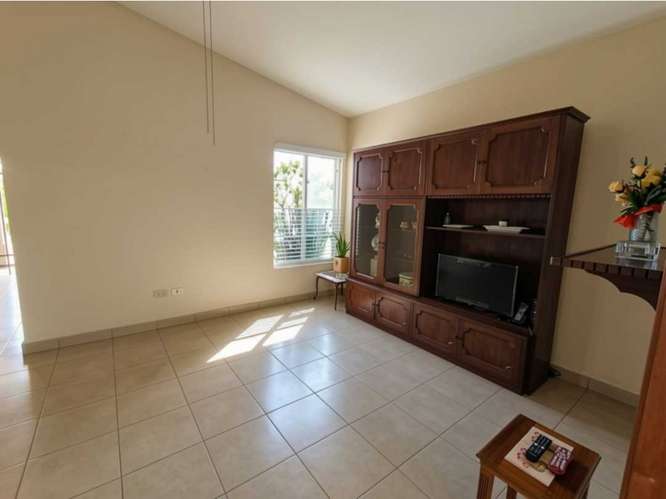  CASA EN VENTA – KM 17 CARRETERA A MASAYA - LP - Imagen 6