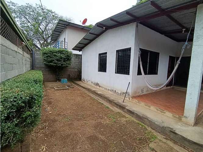 En renta casa fuera de residencial en la Carretera Vieja a León - LP - Imagen 5