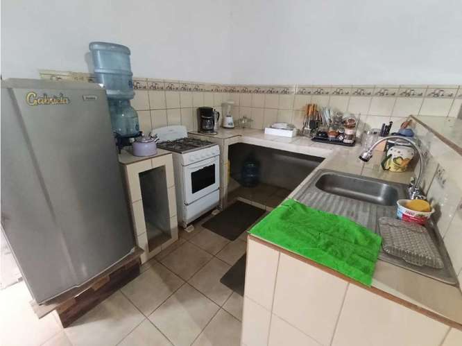 En renta casa fuera de residencial en la Carretera Vieja a León - LP - Imagen 13