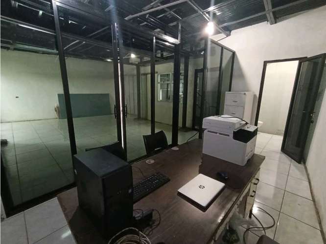 Reparto San Juan, Local Comercial en renta- LP - Imagen 16