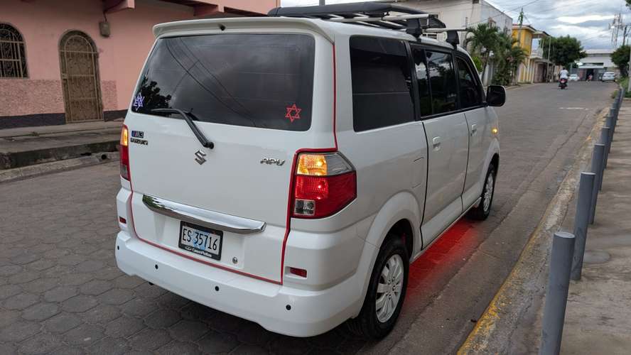Suzuki APV 