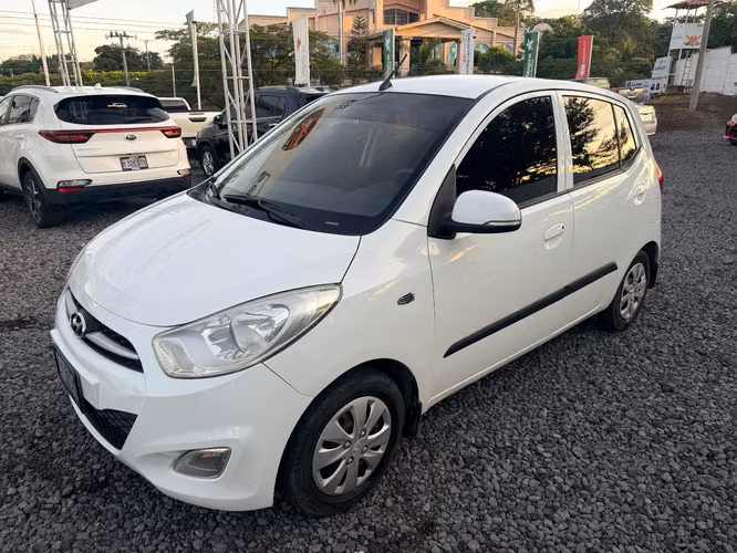 HYUNDAI I10 AÑO 2013 - Imagen 1