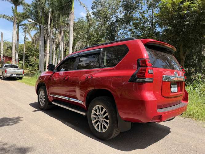 TOYOTA LAND CRUISER VX 300