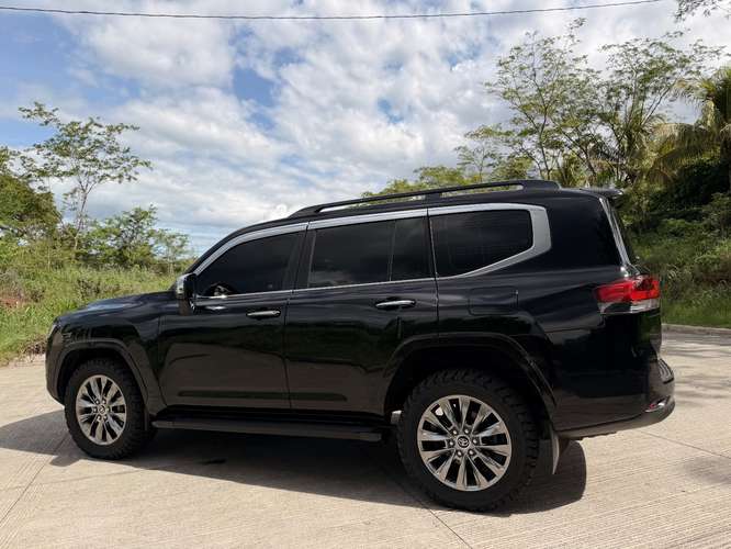 TOYOTA LAND CRUISER VX 300 - Imagen 3