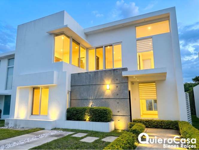 Preciosa Casa en Venta en Villa Fontana Sur - Imagen 9
