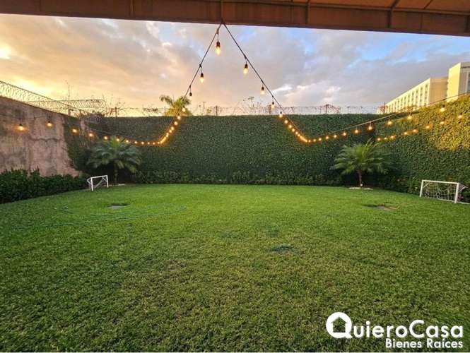 Preciosa Casa en Venta en Villa Fontana Sur - Imagen 17