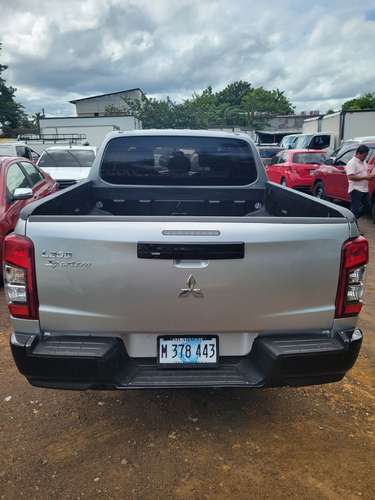 MITSUBISHI L200 SPORTERO, AÑO 2024. AUTOMÁTICA  - Imagen 4