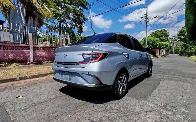 HYUNDAI GRAND I10 SEDAN AÑO 2023 - Imagen 3