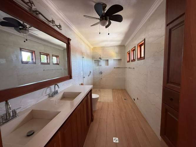  CASA EN VENTA EN REPARTO SAN JUAN | US$370,000 - Imagen 8