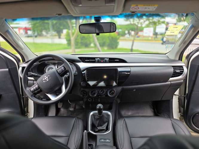 SE VENDE!!!!  TOYOTA HILUX 2022 – KIT SRV IMPECABLE!!! - Imagen 6