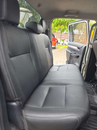SE VENDE!!!!  TOYOTA HILUX 2022 – KIT SRV IMPECABLE!!! - Imagen 5