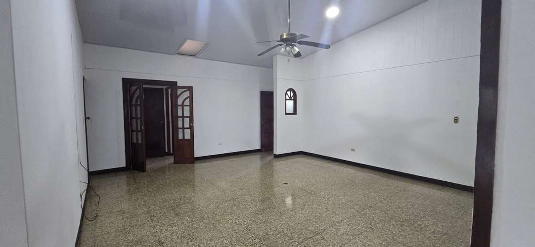 Alquiler de Casa en Reparto San Juan  - Imagen 6