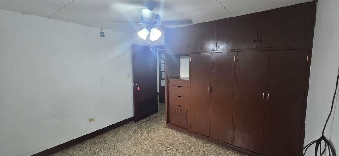 Alquiler de Casa en Reparto San Juan  - Imagen 15