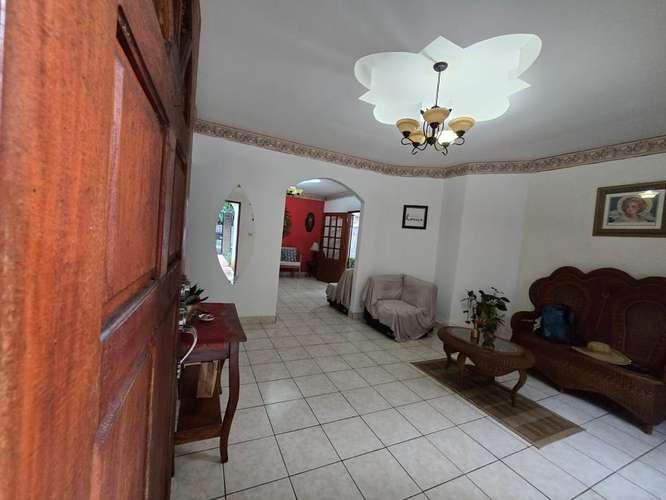  CASA EN RENTA EN Carretera a Masaya | US$850/MES - Imagen 2