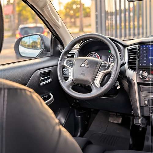 MITSUBISHI L200 SPORTERO 4X4 AUTOMATICA AÑO 2024 - Imagen 4