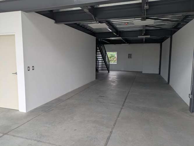 AP - Rento ofibodega en Pista Suburbana - Imagen 8