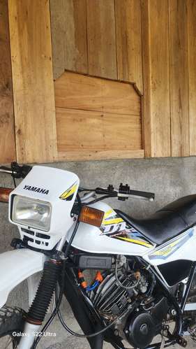 vendo linda DT 125 pasada a 175 con todo orijinal y funcional nitida ful sistem dactory 2