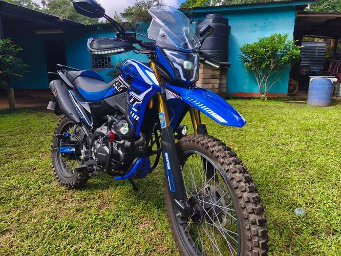Motocicleta Serpento Krait 250CC 2026