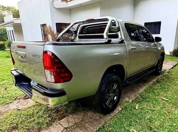 TOYOTA HILUX MEC 2024 - Imagen 6