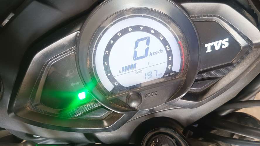 ALQUILER DE MOTO PARA TRABAJO TVS STRYKER 125 