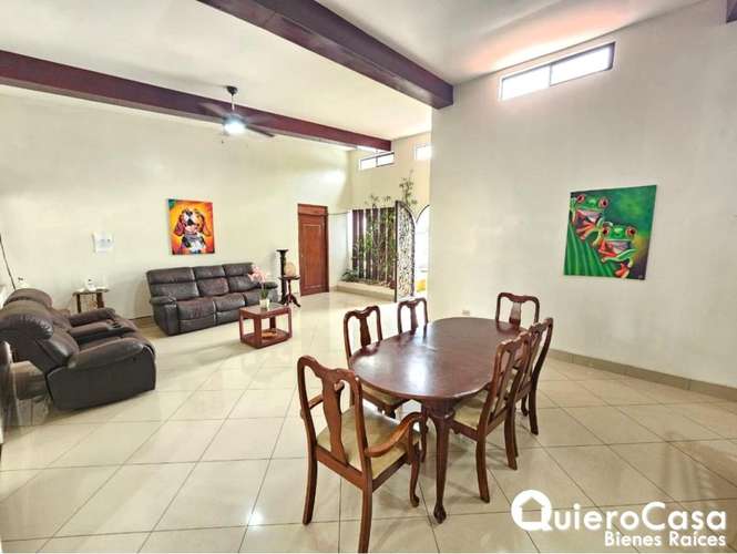 Renta de encantadora casa amueblada en Santo Domingo - Imagen 2