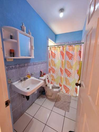 AP-¡Se vende! Amplia casa en Carretera Norte - Imagen 8