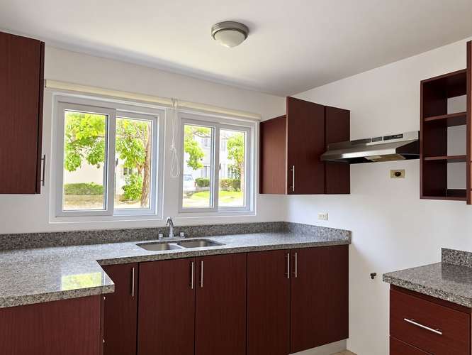 FH | Casa en Renta | Condominio en Las Colinas - Imagen 7