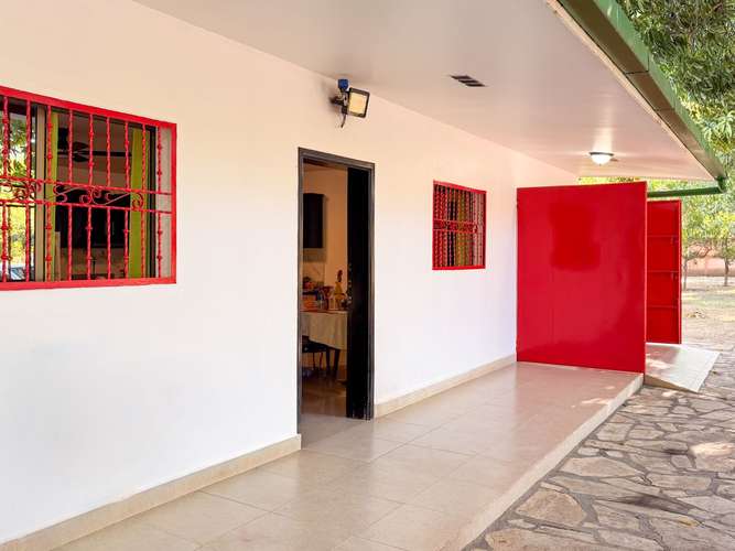 KC- QUINTA EN VENTA EN PLENO CENTRO DE NAGAROTE - Imagen 2