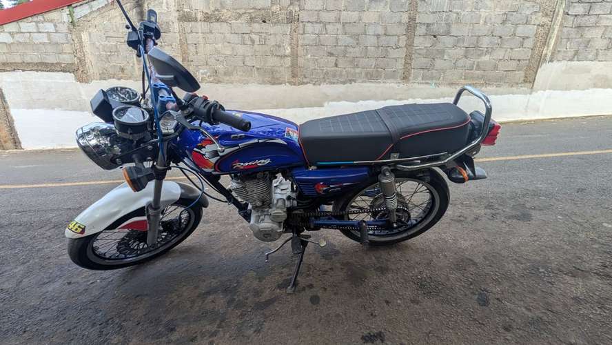 Vendo moto Dayun año 2016 600 dólares negociable 