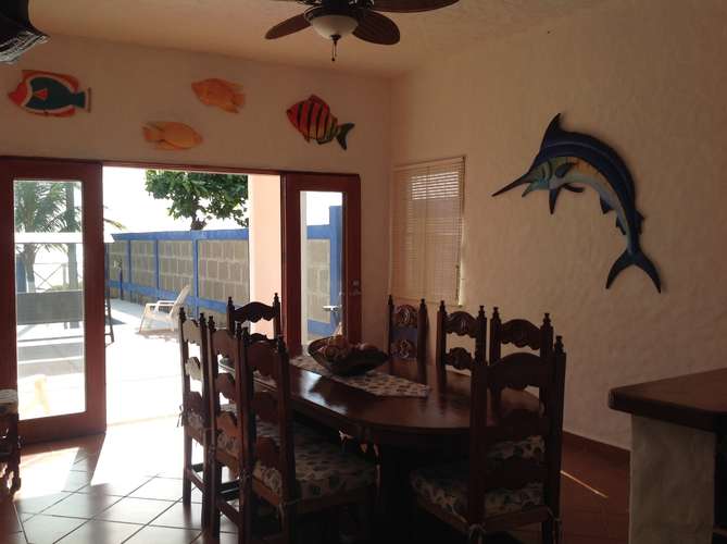 Espectacular casa frente al mar con todo incluido a la venta.