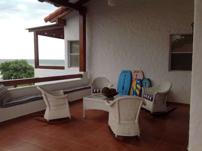 Espectacular casa frente al mar con todo incluido a la venta.