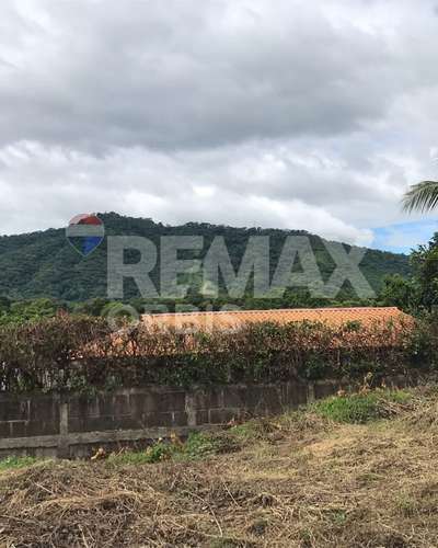 Terreno en Residencial cerrado y con vista a la montaña 