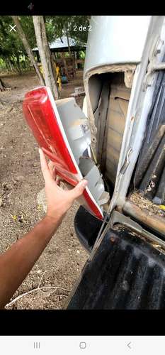 VENTA DE STOP TRASERO IZQUIERDO DE TOYOTA HILUX VIGO SRV.