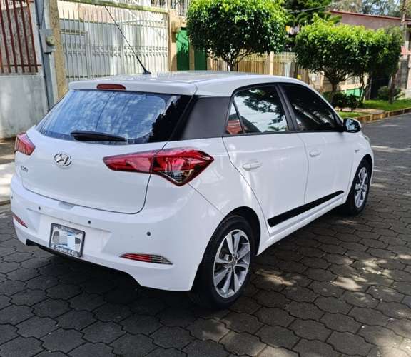 Hyundai i20 año 2018