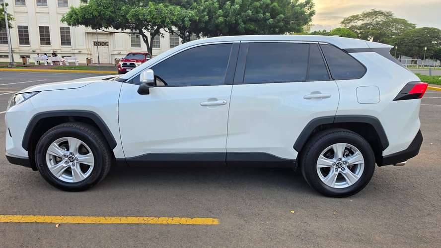 PRECIOSA TOYOTA RAV4 2023 - Imagen 7