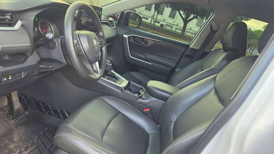 PRECIOSA TOYOTA RAV4 2023 - Imagen 8