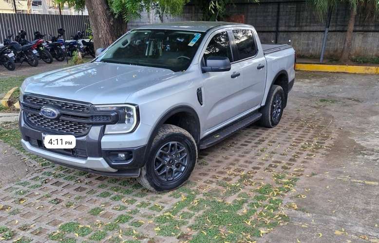 FORD RANGER XLT COMO NUEVA