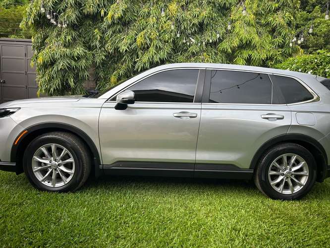 VENDO CAMIONETA HONDA CR-V AÑO 2023 - Imagen 2