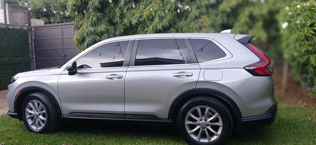 VENDO CAMIONETA HONDA CR-V AÑO 2023 - Imagen 4