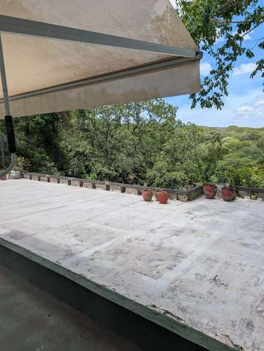 Casa de pisos en renta carretera sur
