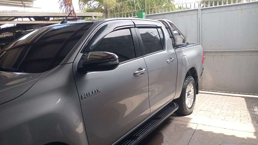 VENDO CAMIONETA HILUX DOBLE CABINA MODELO INTERMEDIO(NO BASICA). UNICO DUEÑO. EN EXELENTE ESTADO FISICO Y MECANICO.