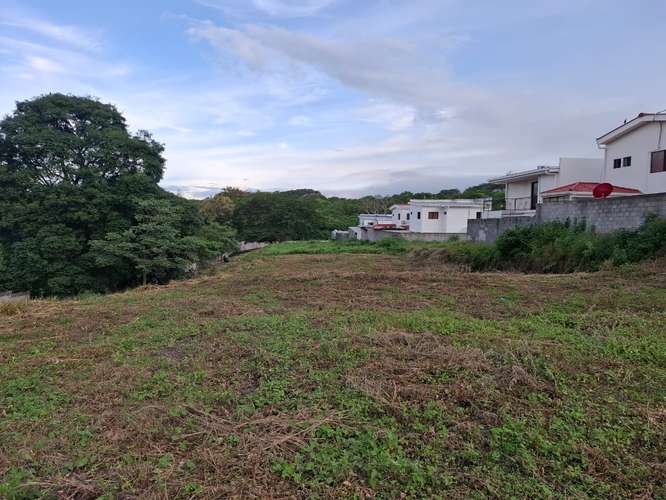 GG -  Venta, terreno de 5,826 Vrs2 en residencial Cumbres de Cedro Galan  - Imagen 6