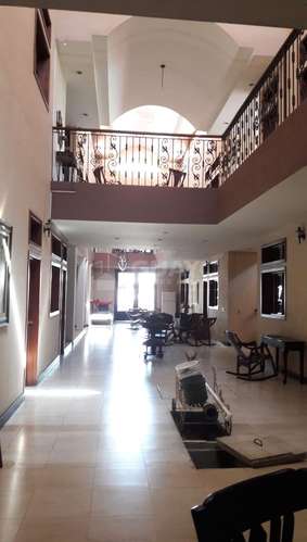 Hermoso Hotel  en venta o alquiler en Altamira, Managua