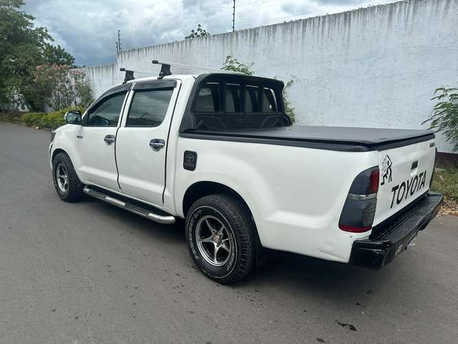 Hilux Bajita - 2014 - Imagen 9