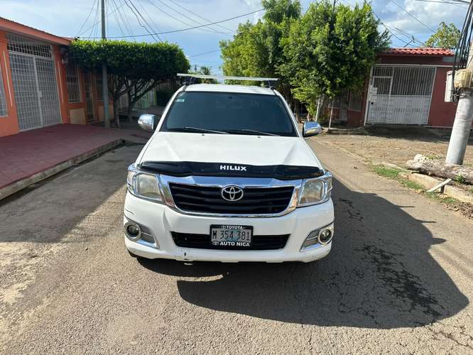 Hilux Bajita - 2014 - Imagen 1