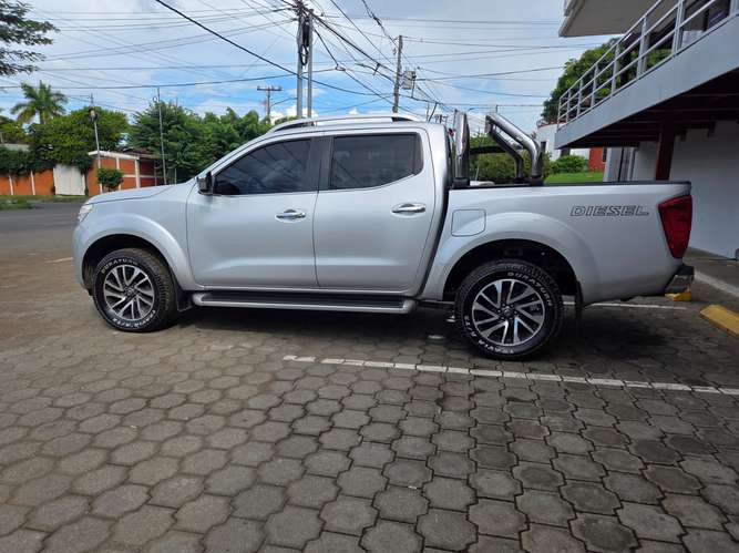 SE VENDE NISSAN FRONTIER NP300 LE 4X2